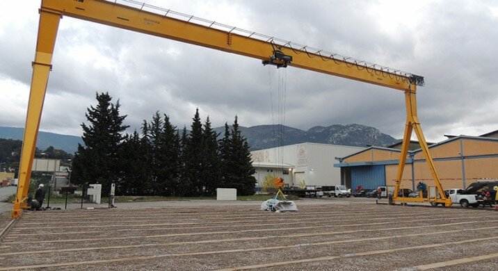 Portique 6 tonnes portée 32 mètres, département 06